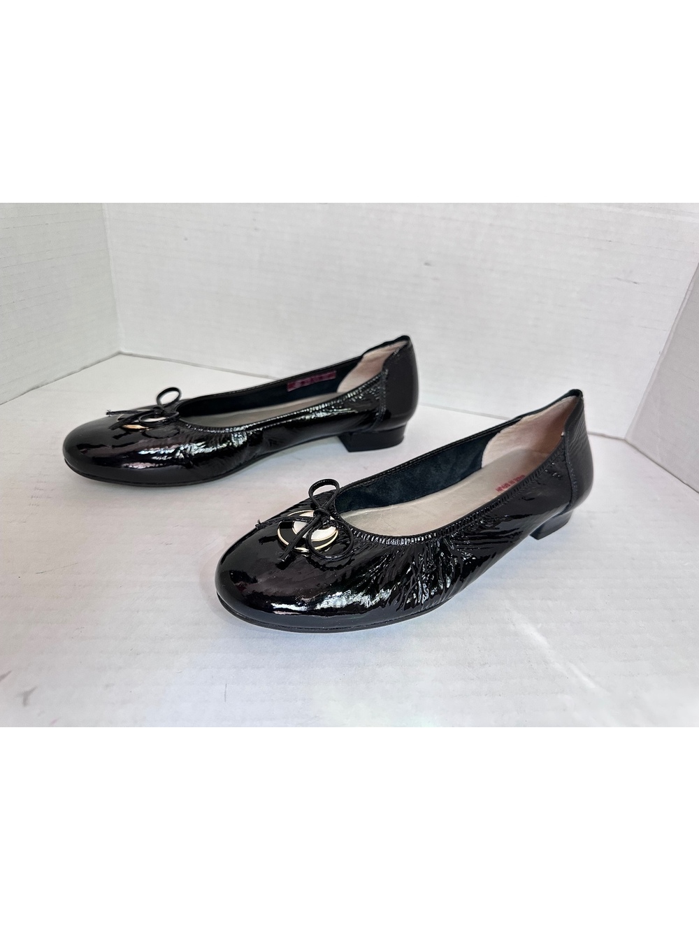 Sabrinas Black Patent Leather Classic Ballet Flats Size 38